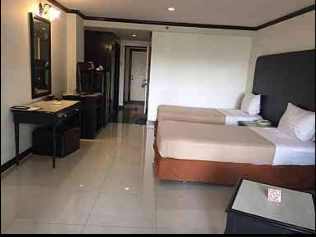 Town In Town Gardent Resort Bangkok Buitenkant foto
