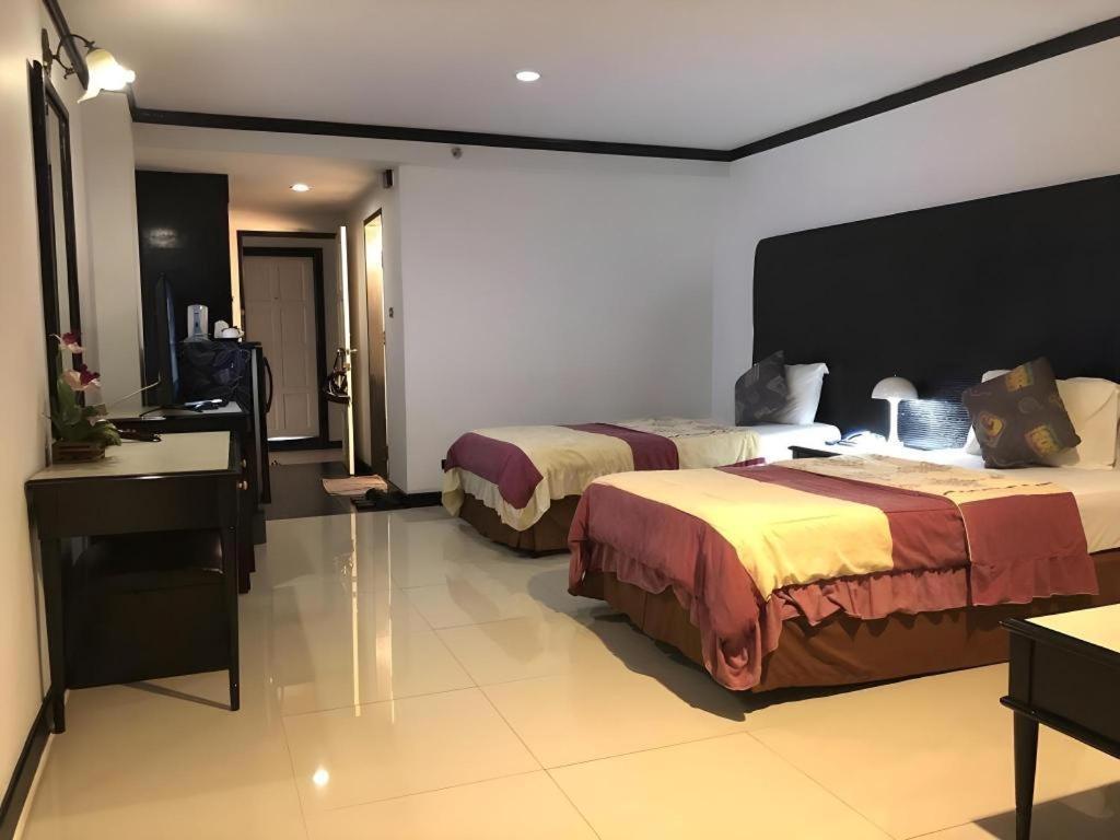 Town In Town Gardent Resort Bangkok Buitenkant foto