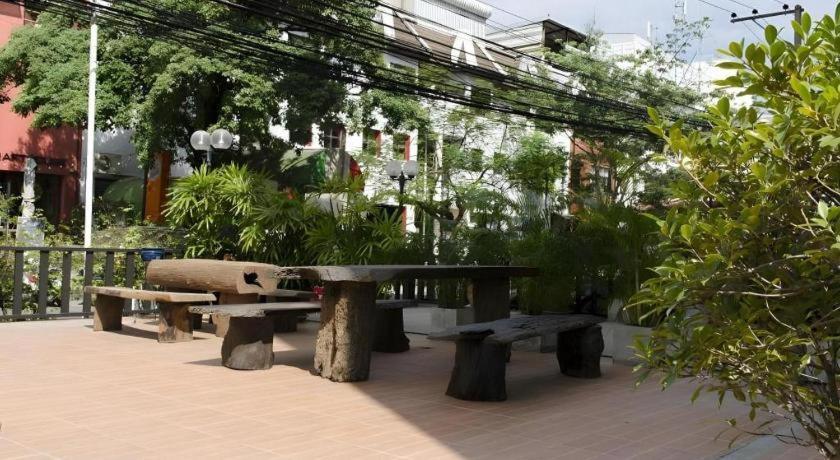 Town In Town Gardent Resort Bangkok Buitenkant foto
