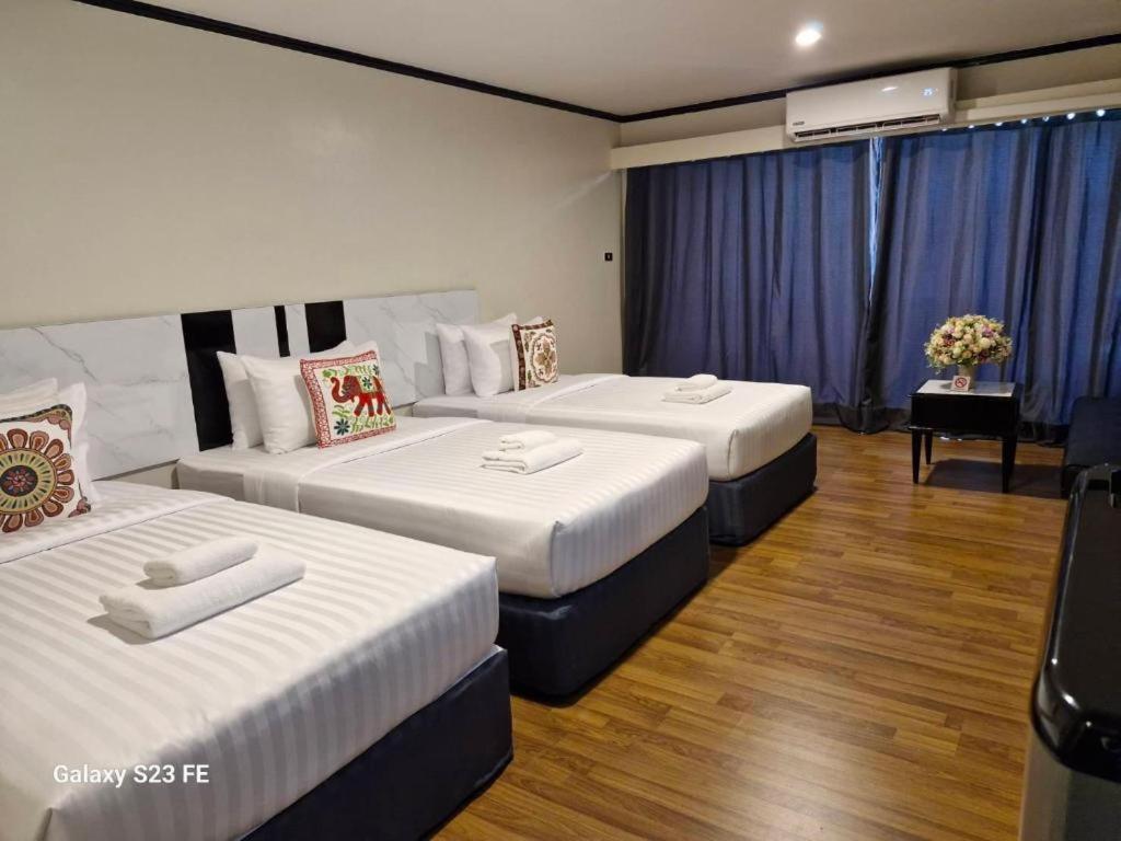 Town In Town Gardent Resort Bangkok Buitenkant foto