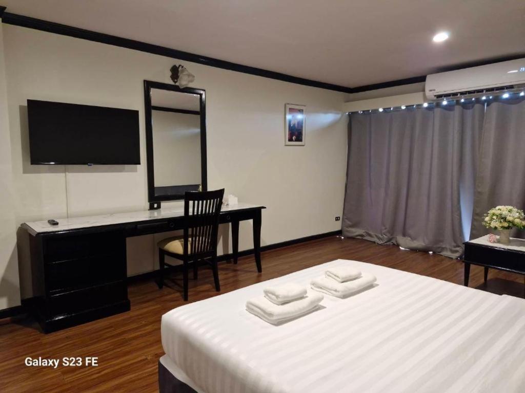 Town In Town Gardent Resort Bangkok Buitenkant foto